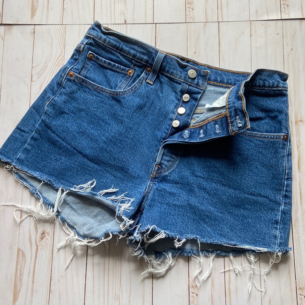 Levi’s 501 Cutoff Shorts